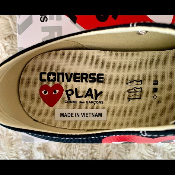 Comme Des Garçons Play. Black. Men size 11 - Picture 5 of 6